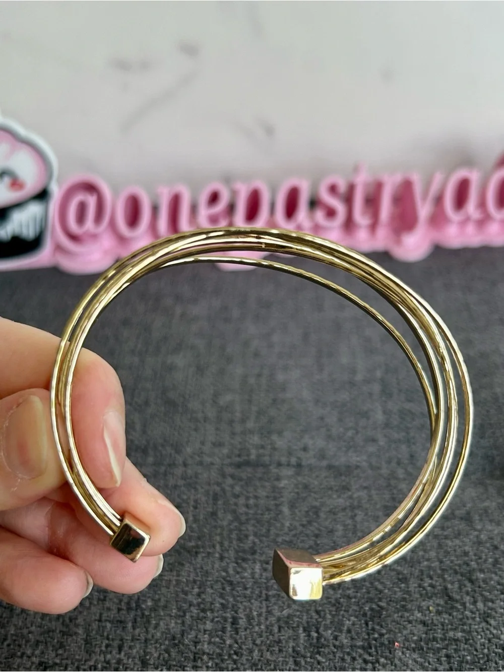 Hammered, Abstract Multi-Strand Static Cuff Fashion Bracelet, Gold